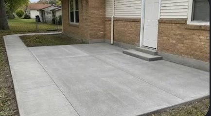 Concrete Walkways services in Madera, California
